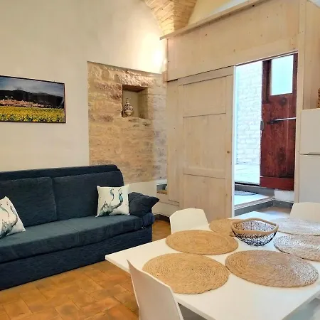 Domus Near Parcheggio Mojano Apartment *