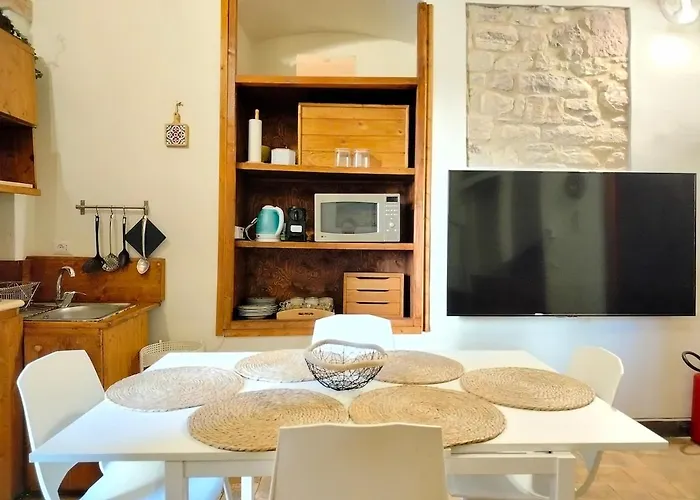 Domus Francesco And Carlo Center